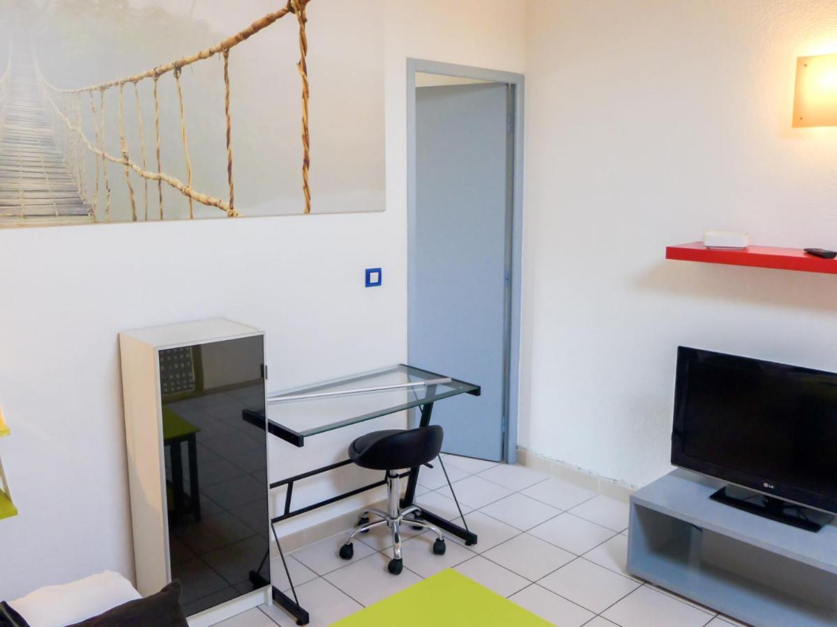 Holiday Home Hameau Des Tamarins-1 By Interhome Le Barcarès Esterno foto